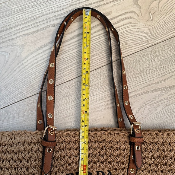 Prada Straw Tote Bag - Picture 4 of 6